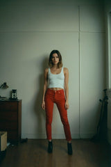 NIñO - HIGH WAIST RED JEANS FOR WOMEN