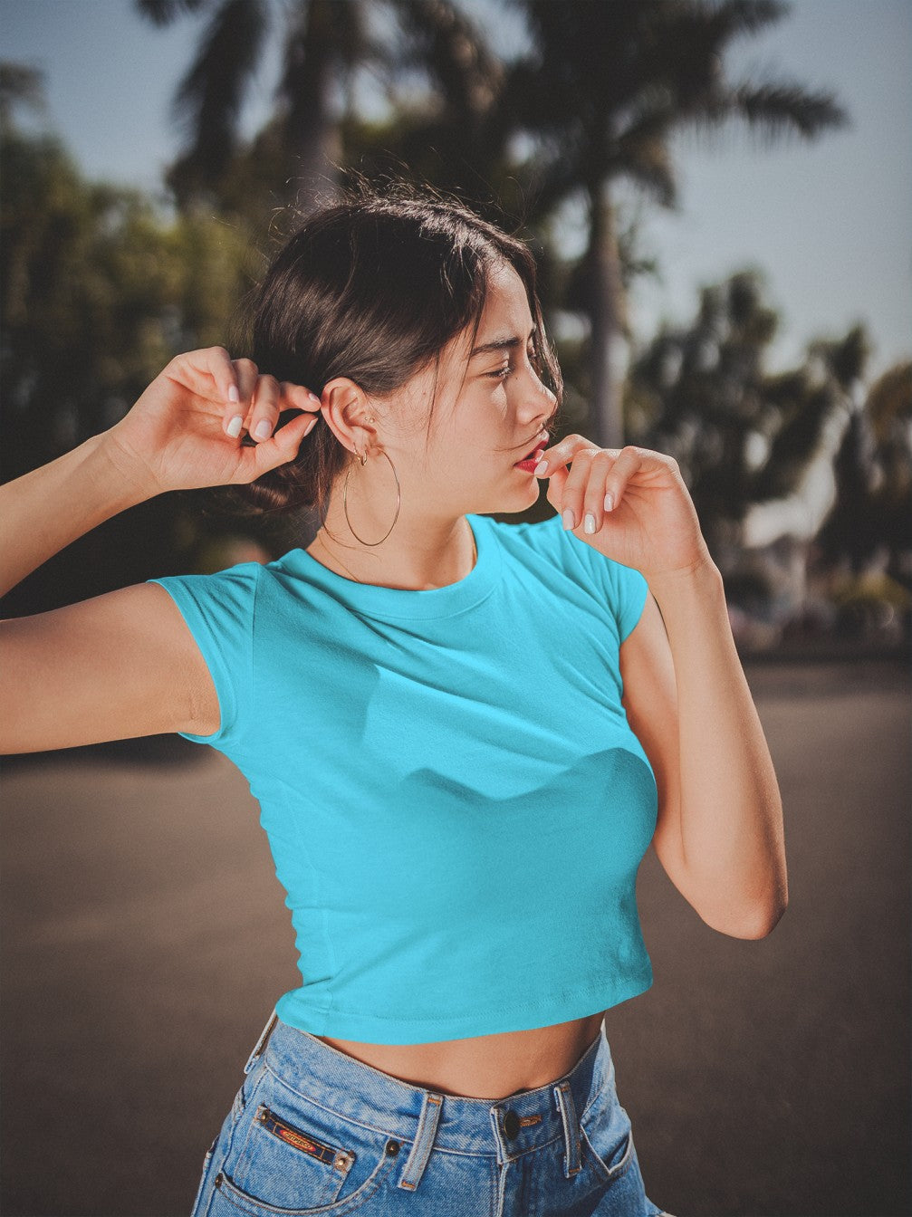 Women's Sky Blue Slim Fit Crop Tops
